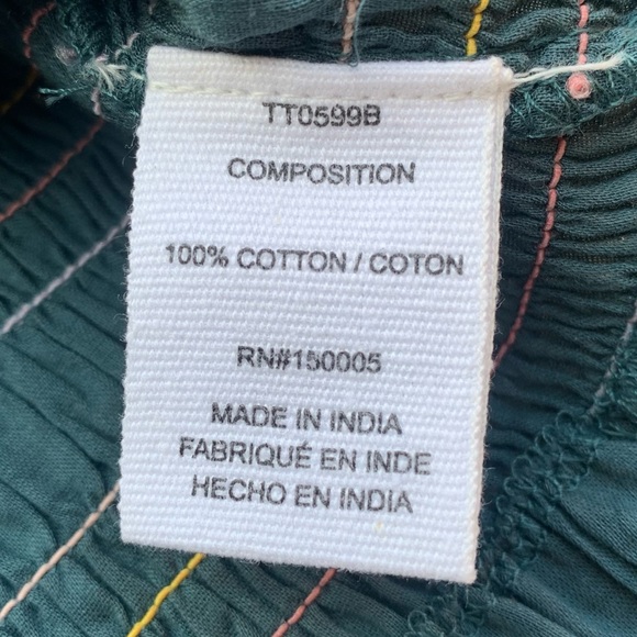 NWT dRA Elia Smocked Top size S - Picture 6 of 6